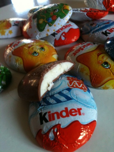 boboparisienne-Kinder chocolat happy.jpg